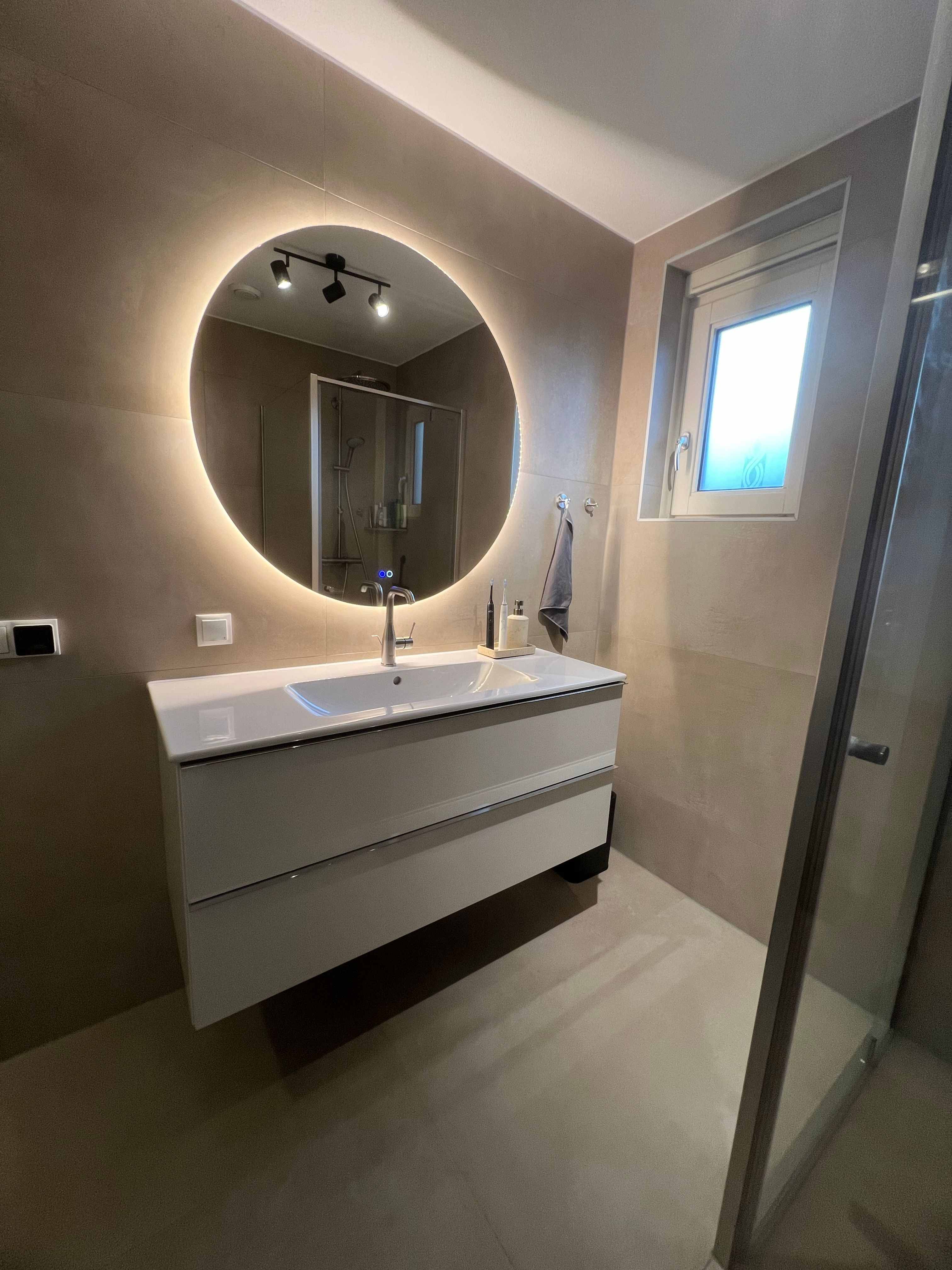 Phong, Houten badkamer project